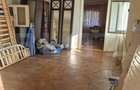 Casa cu 3 camere, zona 7 Noiembrie - 13