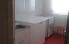 Ofer spre inchiriere pe termen lung garsoniera moderna, in cart. Tineretului - 5