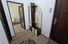 Garsoniera renovata in zona linistita Racadau - 3