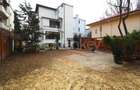 Apartament somptuos tip duplex cu 5 camere si gradina de 300mp - 2