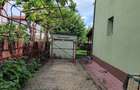 Casă cu 6 camere cu Teren 511 Mp în Central