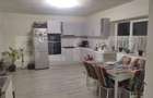 Casa cu 2 camere,baie, bucatarie,anexe.pivni?a teren 1000 - 3