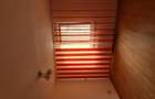 Inchiriez apartament doua camere, Precista