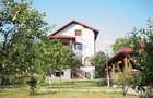 Casă / Vilă cu 8 camere de vânzare - 25