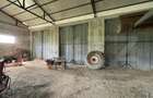 Hala, 230mp , zona Sud - 9