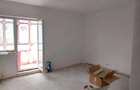 Apartament cu 3 camere semidecomandat în Dacia
