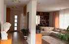 Acasa, aproape de padure casa cu gradina in stil britanic, de vanzare in Corunca