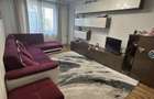 Inchiriez apartament 3 camere - 4