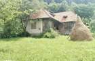 Teren 1100 mp cu casa de vanzare in Posada (Comarnic, jud. Prahova)