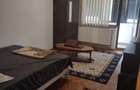 apartament de inchiriat 2 camere decomandate, Piata centrala M.D.