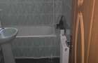Vand apartamnet cu 3 camere in Barlad zona gari aproape de scoala 11 apartament semidecomand pret 67 mii putin negociabil ata - 3