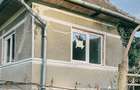 Casa complet renovata, teren 4.000 mp, vie ?i pomi fructiferi in Calara?i (Jud. Cluj, la mica distan
