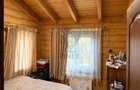 Casa din lemn masiv | 3 camere | Teren 5.000mp -Berceni Prahova - 5