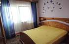 Inchiriez apartament cu doua camere - zona Lama - 1