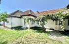 Casa de vanzare 114 mp cu pivni?e, anexe ?i curte mare ,teren 1127 mp,Blaj