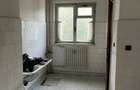 Proprietar vand apartament 3 camere Craiovei-an constructie 1992
