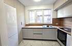 Apartament 3 camere 2 bai bucatarie mobilata/Bragadiru strada Crisul R - 11