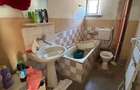De vanzare apartament zona Pietonal, 3 camere,2 bai si balcon, etaj 1