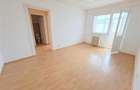 Apartament 3 camere semidecomandat, zona Milcov - 11