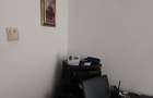 Apartament cu 4 camere decomandat în Roman - 7