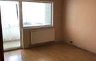 Vand apartament 3 camere Onesti - 1