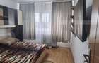 Apartament - 3 camere- etaj intermediar, zona Lama - 5