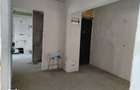 cv 181 Bd.Traian, apartament 4 camere decomandat , etaj II