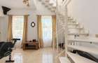 Casa individuala cu garaj si teren 556 mp, str Desseanu