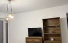 De inchiriat apartament 3 camere