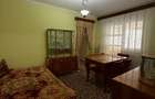 Apartament 3 camere Husi - etaj 3, centrala, balcon inchis - direct proprietar - 1