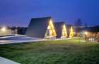 Complex din casa noua si 3 cabane, piscina incalzita 6600 mp teren - 9