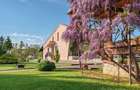 Pentru o viata in vacan?a, proprietate 3280 cu piscina, garaj, BBQ.. . - 16