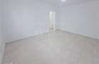 Apartament 2 camere, etaj 2, cu centrala, nemobilat, Piata Sud - 18