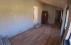Casa la pret de apartament 4 camere, teren 1770 mp, renovata Ciorani - 11