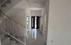 Casa/Vila de Vanzare - 7