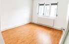 Apartament 3 camere Micro 21, etaj 2/4 - 3