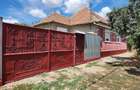 Casă cu 2 camere cu Teren 1600 Mp în Toboliu