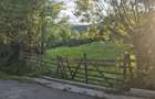 Teren de 2700 mp, în Valea Doftanei