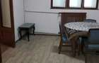 Apartament 3 camere/ 2' Metrou 1 Decembrie/ Nemobilat/ Birouri/ Pets