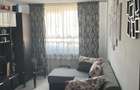 Apartament cu 2 camere , bucatarie foarte spatioasa , hol mare , totul in conditii foarte bune , centrala pe gaz, termopane ,etaj 4 - 1