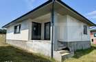 Casa de vanzare, 105 mp, zona Corunca