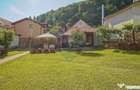 Proprietate rara in centrul Ra?novului, cu spa?iu comercial - Rasnov (Brasov)
