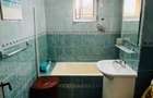 Girocului. Decomandat. Etaj intermediar. 2 bai. Bloc anvelopat. Centrala proprie