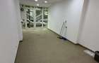Inchiriez spatiu comercial str Lacului