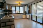 Apartament 4 camere, cartier Intre Lacuri, loc de parcare
