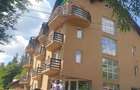 Casa Stefan-Sinaia,cu o capacitate de 14 spatii,inchiriaza doar in sezonul cald,pentru minim 3 luni. - 9