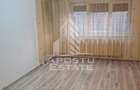 Apartament cu 3 camere, decomandat, ultra-central, piata ... - 1