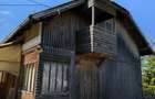 Casa (12 km de Vatra Dornei) 3 surse de apa. - 9