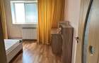 Inchiriez apartament zona CET - 3