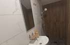Proprietar vând apartament cu curte - 12